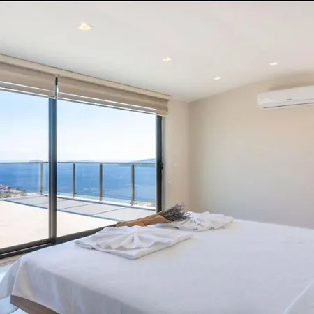 Villa Mirade 2 *