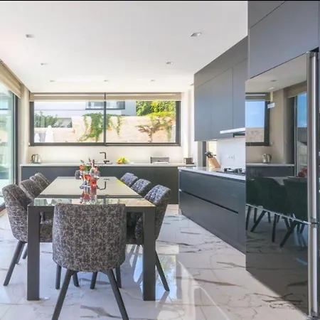 Villa Mirade 2